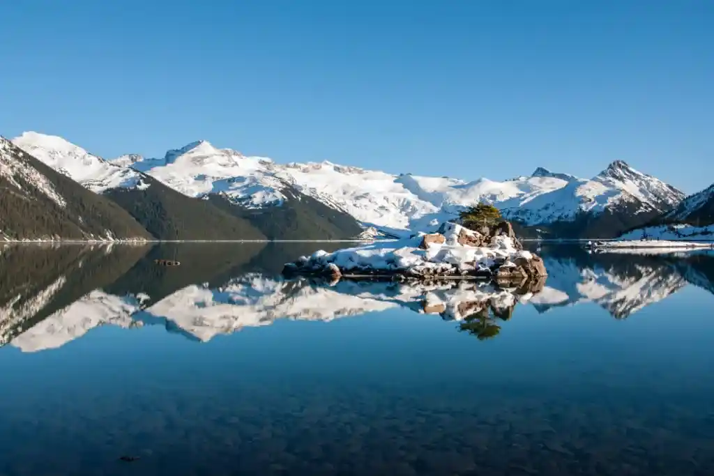 Snowshoeing to Garibaldi Lake near Squamish, BC. The Ultimate Guide to Snowshoeing in Squamish.