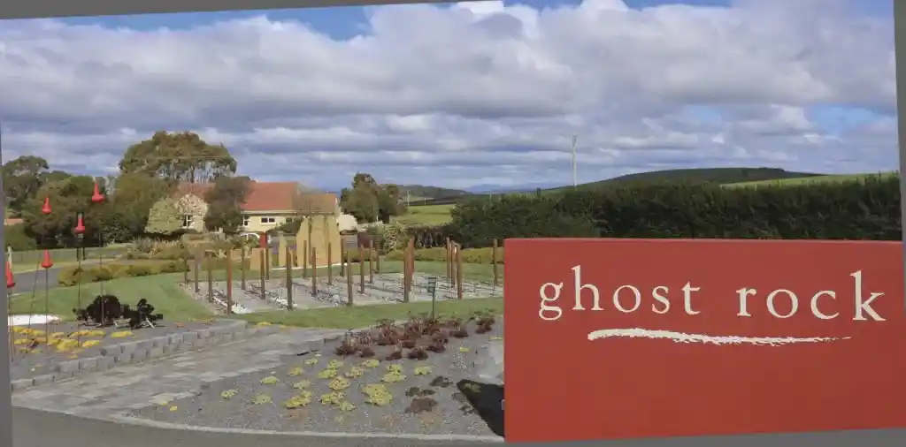 Ghose Rock Wines near Devonport, Tasmania. 